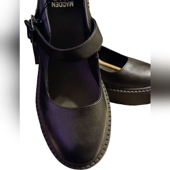 Madden NYC Black Women Maryjane Madden Shoes with Chunky Heel Sz.8 - Picture 9 of 9